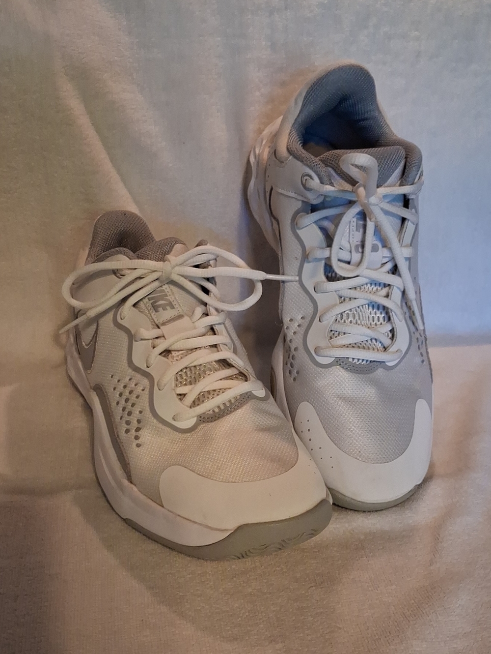 Nike Light Gray and White Mesh Trainer Size 8.5